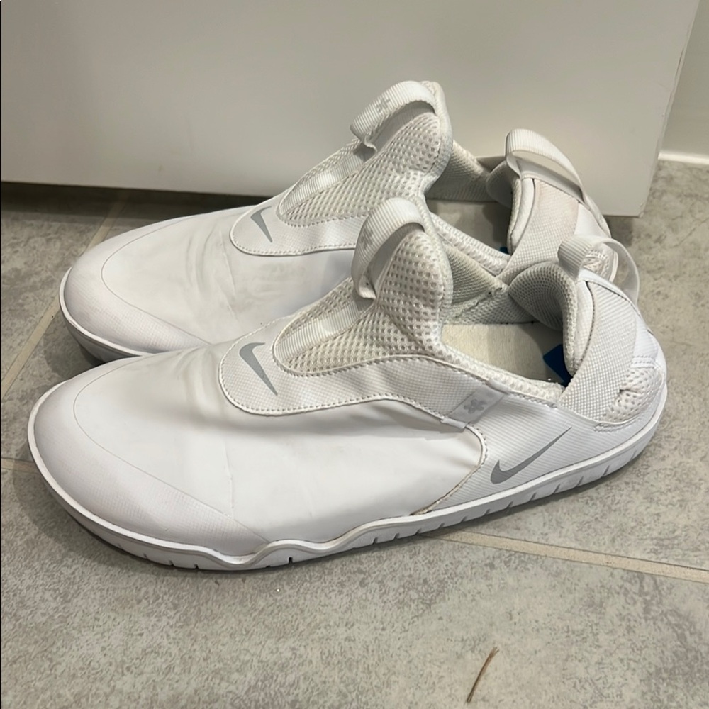 Nike White Zoom Pulse Shoes